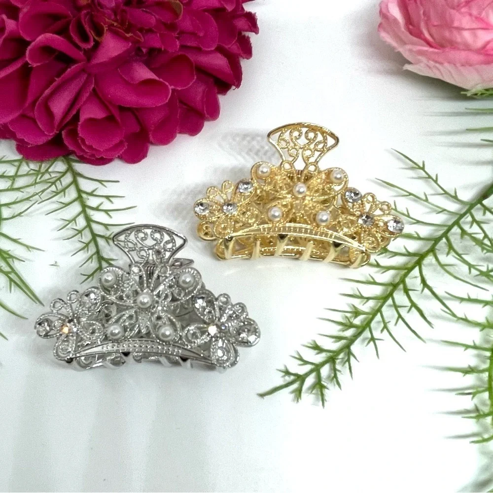 NEW⚜️Ornate Golden Lace Butterfly Claw Hair Clip